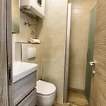 Victoria - One Bedroom With Terrace A2 *