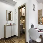 Victoria - One Bedroom With Terrace A2