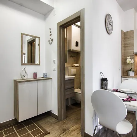 Victoria - One Bedroom With Terrace A2