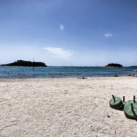 Victoria - One Bedroom With Terrace A2 Apartmán