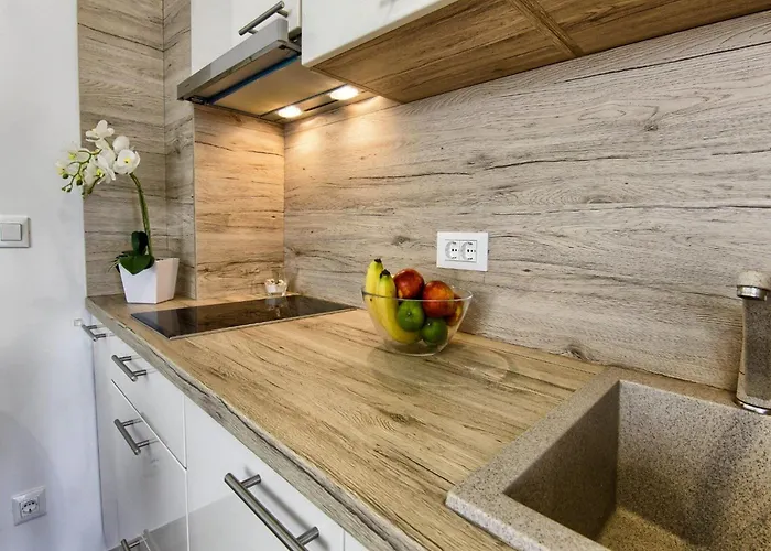 Victoria - One Bedroom With Terrace A2 Apartmán *